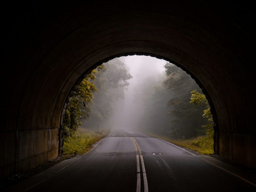 tunnel_view